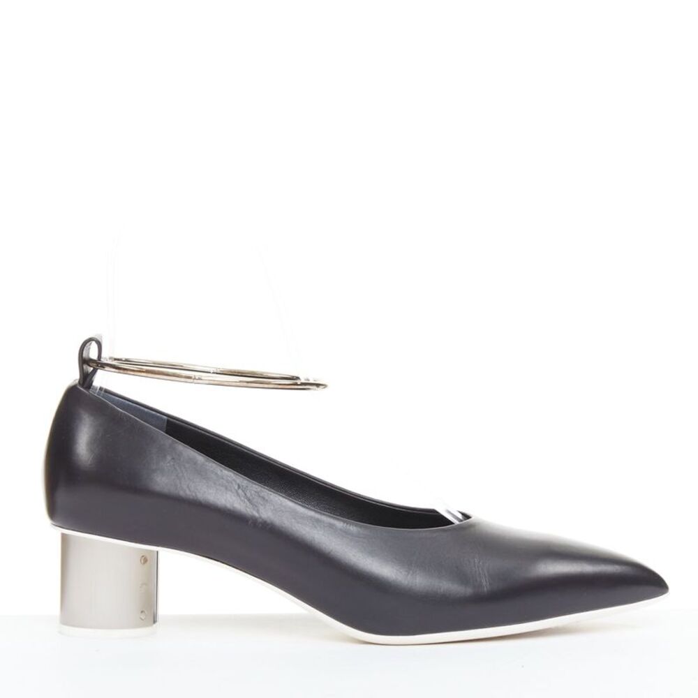 Jil Sander Leather Anklet Ring Pumps